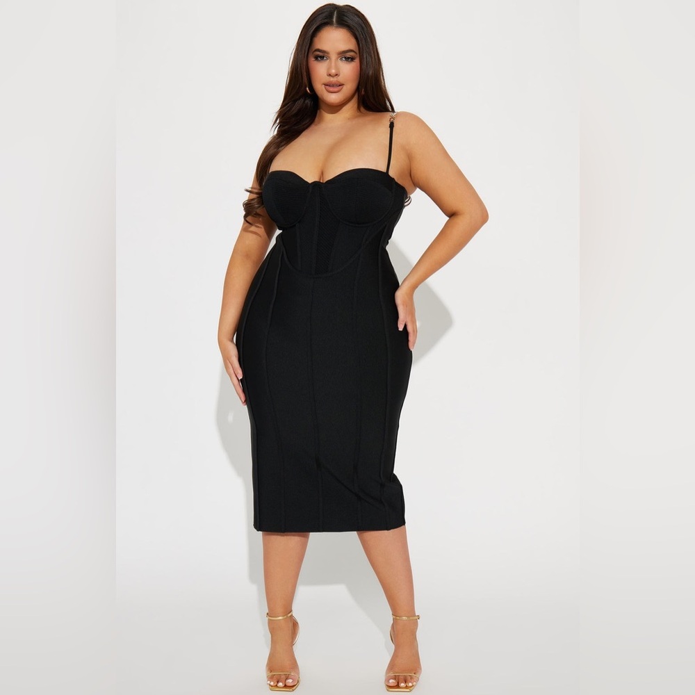 Fashion Nova Elegant Black Midi Dress